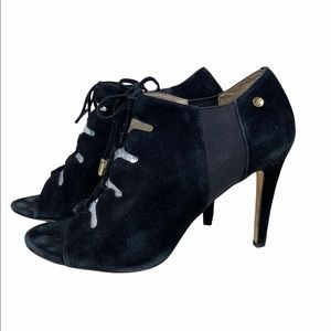 Calvin Klein 9.5 black lace up heels